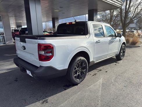 New 2026 Ford Maverick Lariat w/ Black Appearance Package image 4