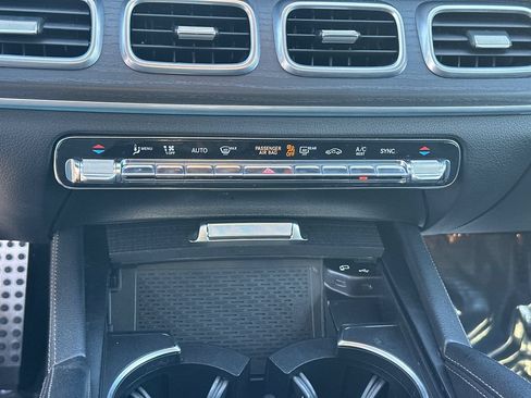 Used 2020 Mercedes-Benz GLE 450 4MATIC image 29