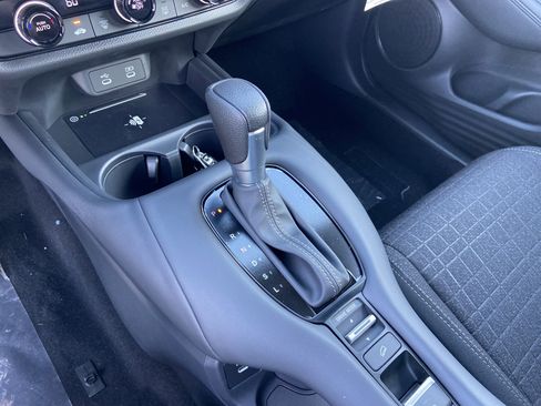 New 2026 Honda HR-V LX image 35