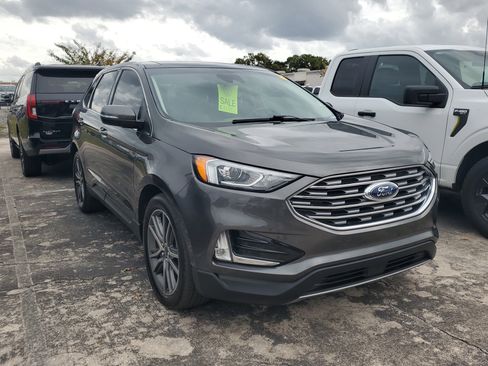 Used 2019 Ford Edge Titanium image 6