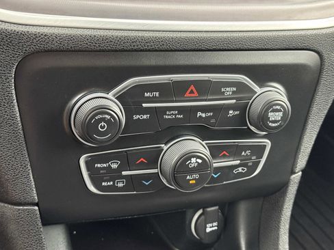 Used 2022 Dodge Charger GT w/ Blacktop Package image 15