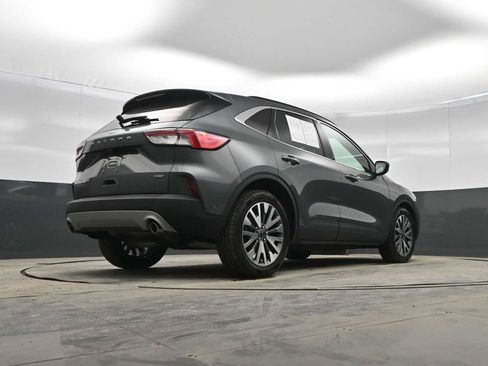 Used 2021 Ford Escape Titanium image 36