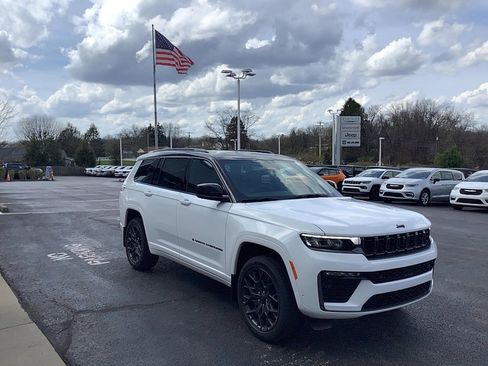 New 2026 Jeep Grand Cherokee L Summit AWD/4WD image 3