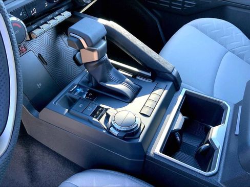 New 2025 Toyota Tacoma SR5 image 7