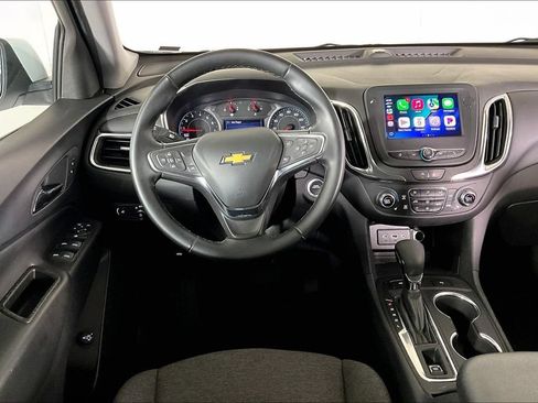 Used 2024 Chevrolet Equinox LT AWD/4WD image 4