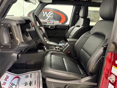 New 2025 Ford Bronco Badlands image 12