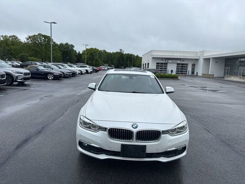 Used 2016 BMW 328i xDrive Sedan AWD/4WD image 2