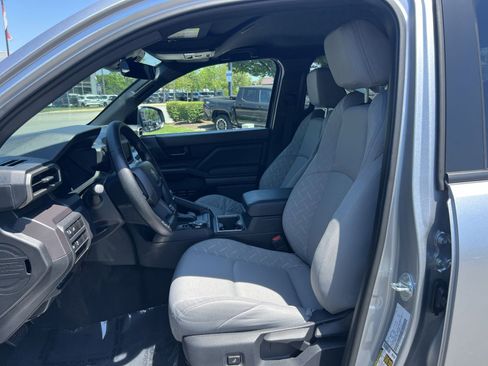 Used 2026 Toyota Tacoma SR5 AWD/4WD image 13