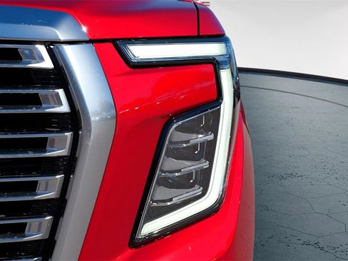 New 2026 GMC Yukon Denali w/ Sun & Power Step Package image 3