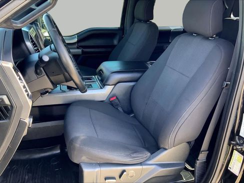 Used 2017 Ford F150 XLT w/ Equipment Group 302A Luxury AWD/4WD image 8