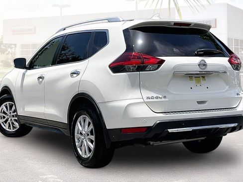 Used 2020 Nissan Rogue SV FWD image 30