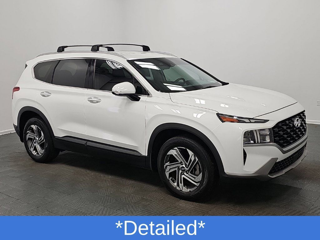 Used 2023 Hyundai Santa Fe SEL FWD image 2