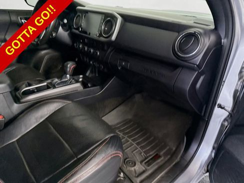 Used 2021 Toyota Tacoma TRD Sport AWD/4WD image 27