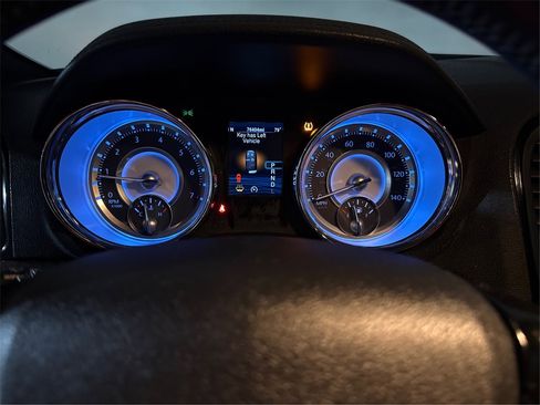 Used 2014 Chrysler 300 Uptown Edition w/ Quick Order Package 22M image 19