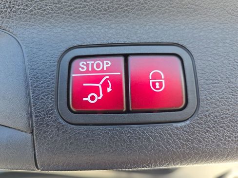 Certified 2022 Mercedes-Benz GLS 450 4MATIC image 16