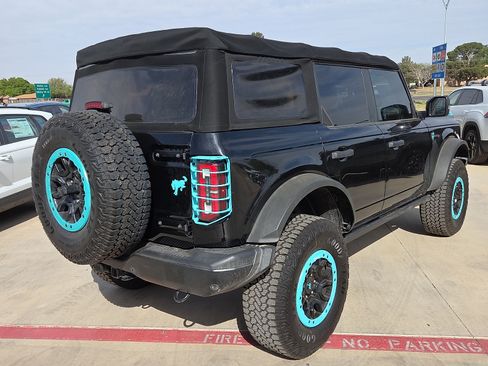 Used 2022 Ford Bronco Badlands AWD/4WD image 5