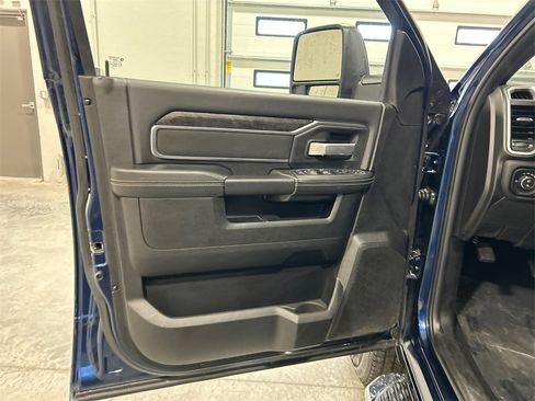 Used 2024 RAM 2500 Big Horn w/ Bed Utility Group image 16