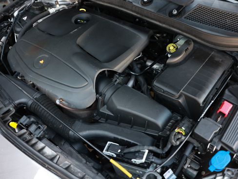 Used 2018 Mercedes-Benz CLA 250 w/ AMG Line Exterior image 56
