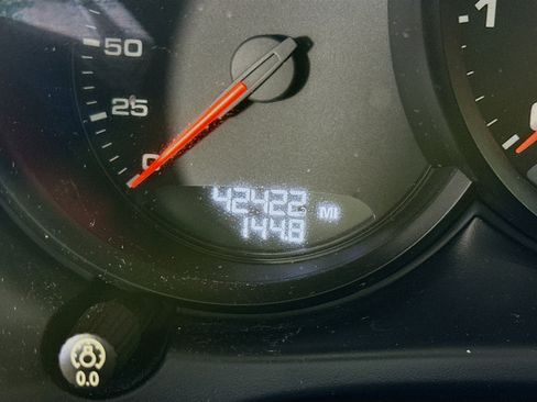 Used 2018 Porsche Macan image 16