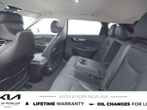New 2025 Kia EV6 Wind image 12