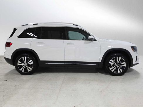 New 2026 Mercedes-Benz GLB 250 4MATIC image 2