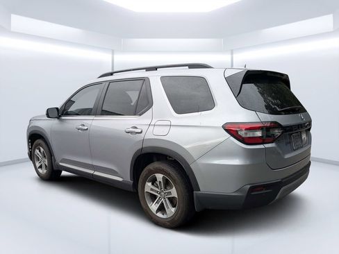 Used 2024 Honda Pilot EX-L image 5
