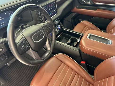 Used 2024 GMC Yukon Denali Ultimate image 10