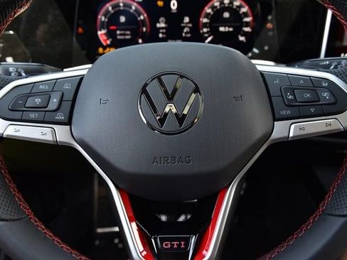 New 2026 Volkswagen GTI SE FWD image 18