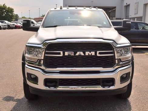 Used 2024 RAM 5500 Tradesman w/ Safety Group AWD/4WD image 3