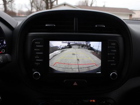 Used 2021 Kia Soul LX FWD image 22