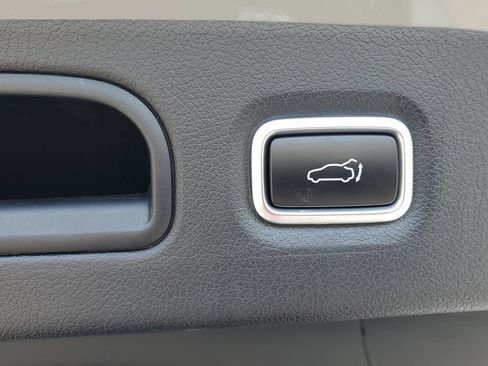 Used 2022 Kia Stinger GT2 AWD/4WD image 16