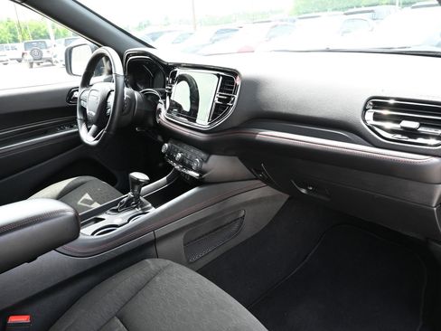 Used 2025 Dodge Durango GT RWD image 35