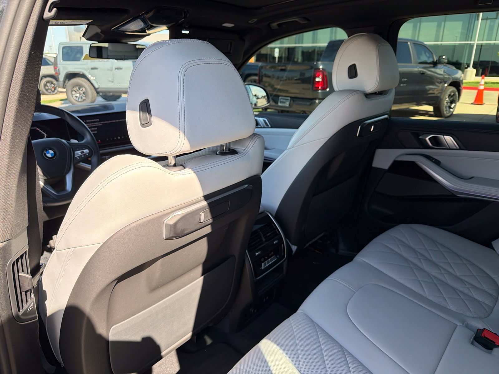 Used 2025 BMW X5 sDrive40i w/ Premium Package RWD image 17