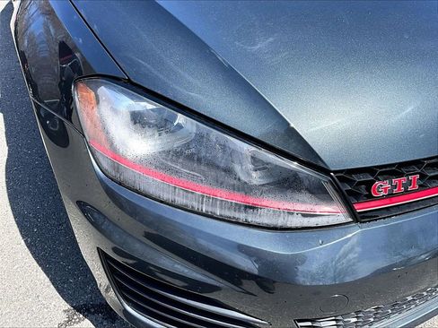 Used 2017 Volkswagen GTI Sport FWD image 27