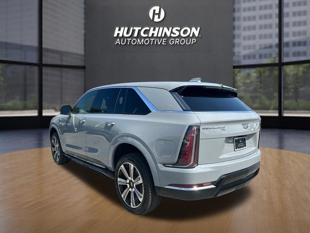 Certified 2026 Cadillac Escalade IQ Luxury 2 AWD/4WD image 5
