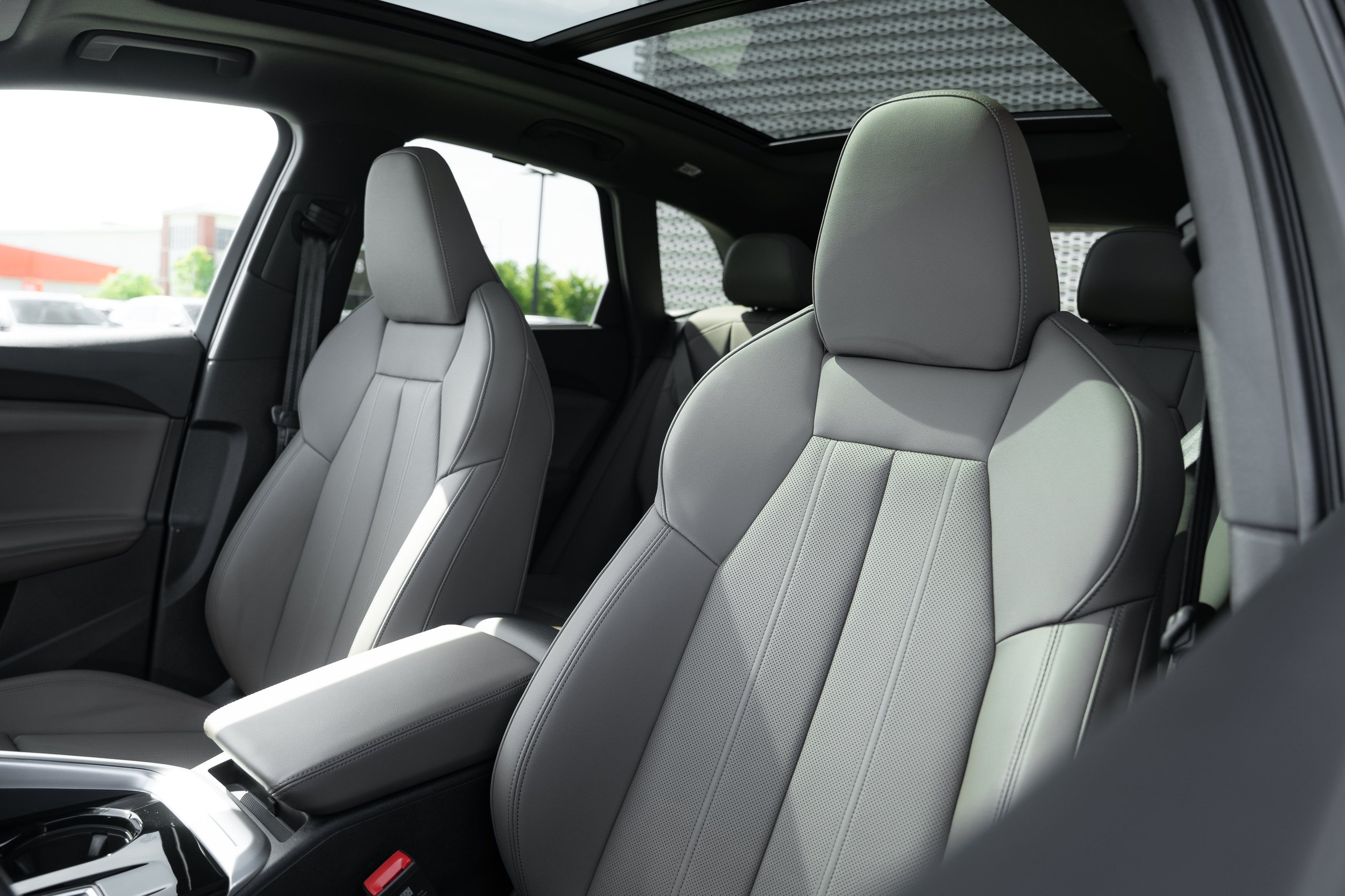 Certified 2025 Audi Q5 Premium w/ Premium Plus AWD/4WD image 24