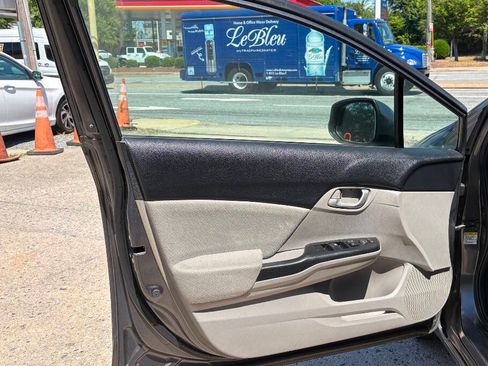 Used 2013 Honda Civic LX image 8
