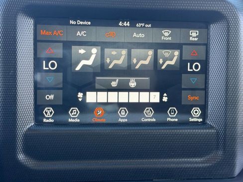 Used 2019 Jeep Wrangler Unlimited Rubicon w/ Cold Weather Group image 34