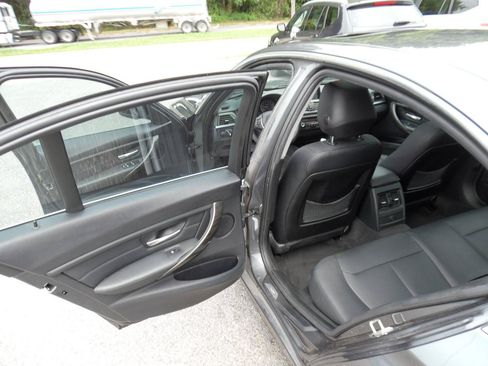 Used 2013 BMW 328i Sedan RWD image 19
