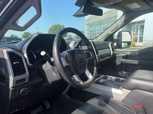 Used 2019 Ford F250 Lariat w/ Lariat Ultimate Package AWD/4WD image 9