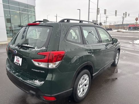 Used 2023 Subaru Forester Base image 6