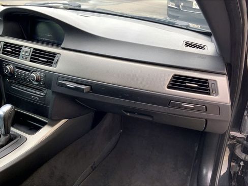 Used 2011 BMW 335i Coupe image 22