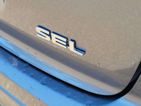 Used 2024 Mitsubishi Eclipse Cross SEL image 9