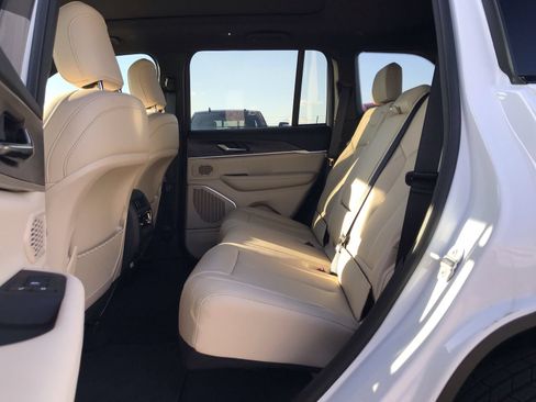 New 2025 Jeep Grand Cherokee Limited 4xe AWD/4WD image 14