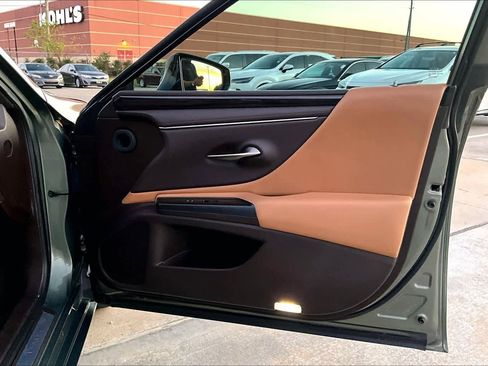 Used 2019 Lexus ES 350 image 22