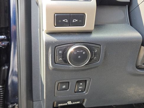 Used 2022 Ford F250 Lariat w/ Lariat Ultimate Package AWD/4WD image 25