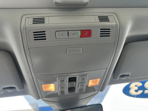 Used 2023 Volkswagen Jetta SE FWD image 26