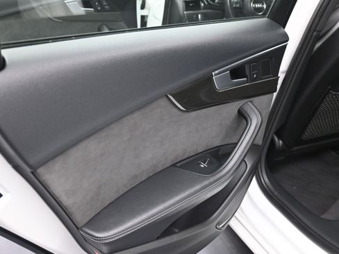 Used 2019 Audi S4 Premium Plus w/ Premium Plus Package image 23