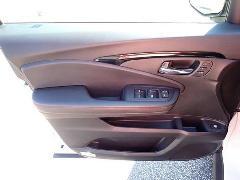 Used 2024 Honda Ridgeline Black Edition image 22