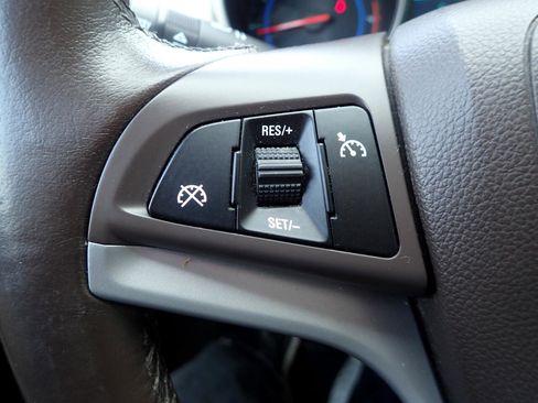 Used 2015 Chevrolet Cruze LT image 14